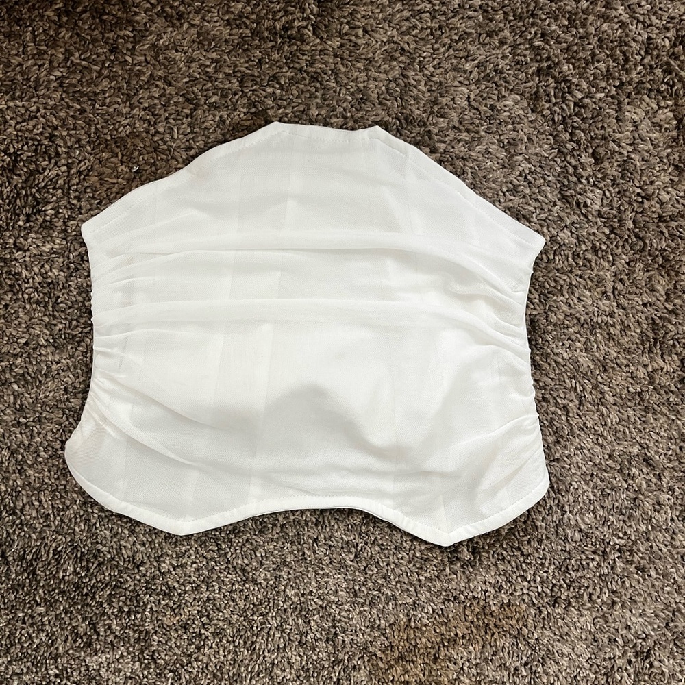 SHEIN White Crop Top